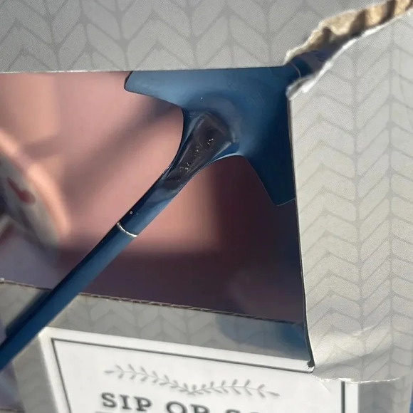 I love you Mom Planter/ Mug Spring - Picture 8 of 9